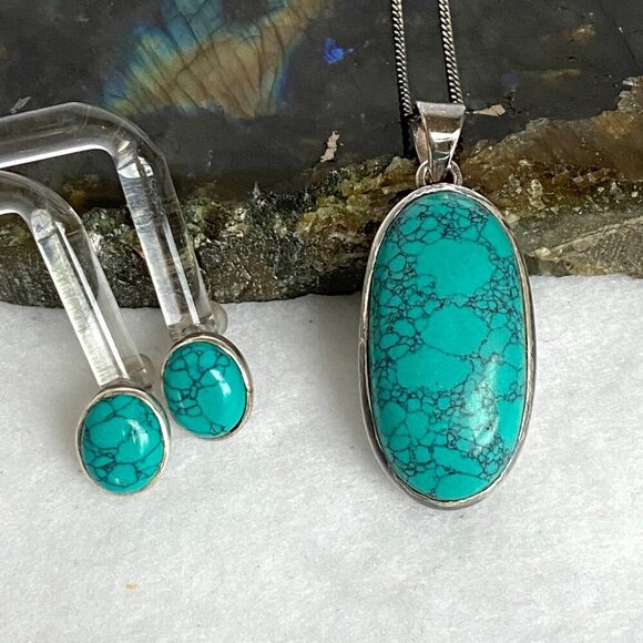 Sterling Silver 925 Oval Dyed Howlite Faux Turquoise Necklace & Earring Set - Picture 11 of 16